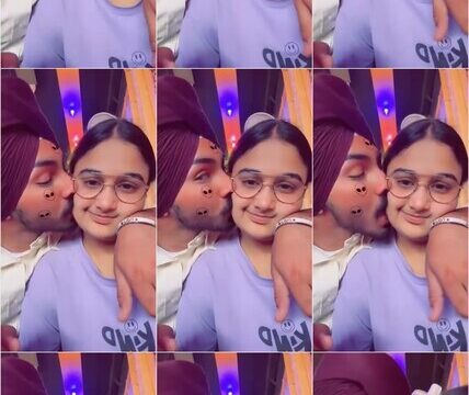 Beautiful Punjabi Girl Showing Boobs Threesome Fucking with Boyfriend Best Friends With Audio