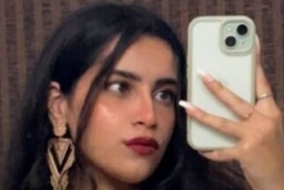 Extremely Hot Big Booby Babe Showing Her Sexy Ass, Rubbing Shaved Meaty Pussy, Pressing Boobs