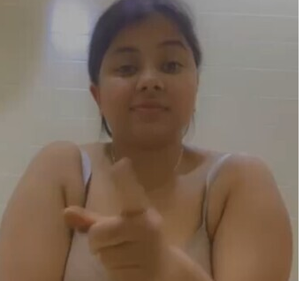 Desi Sexy Chubby Big Boobs Girl Showing