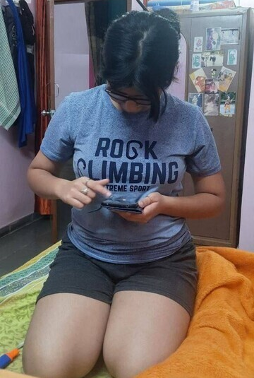 Desi Sister Fingering And Bathing Screctly Captured By Stepbrother