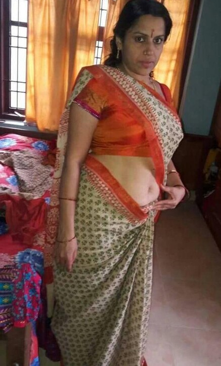 Indian Milf Having Illegal Affair with Young Nephew Sucking his Dick Nude Captured & Riding on Dick with Audio Pic’s+ Video’s