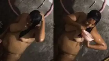 Beautiful Desi Bhabhi Nude Bathing Spying by Devar