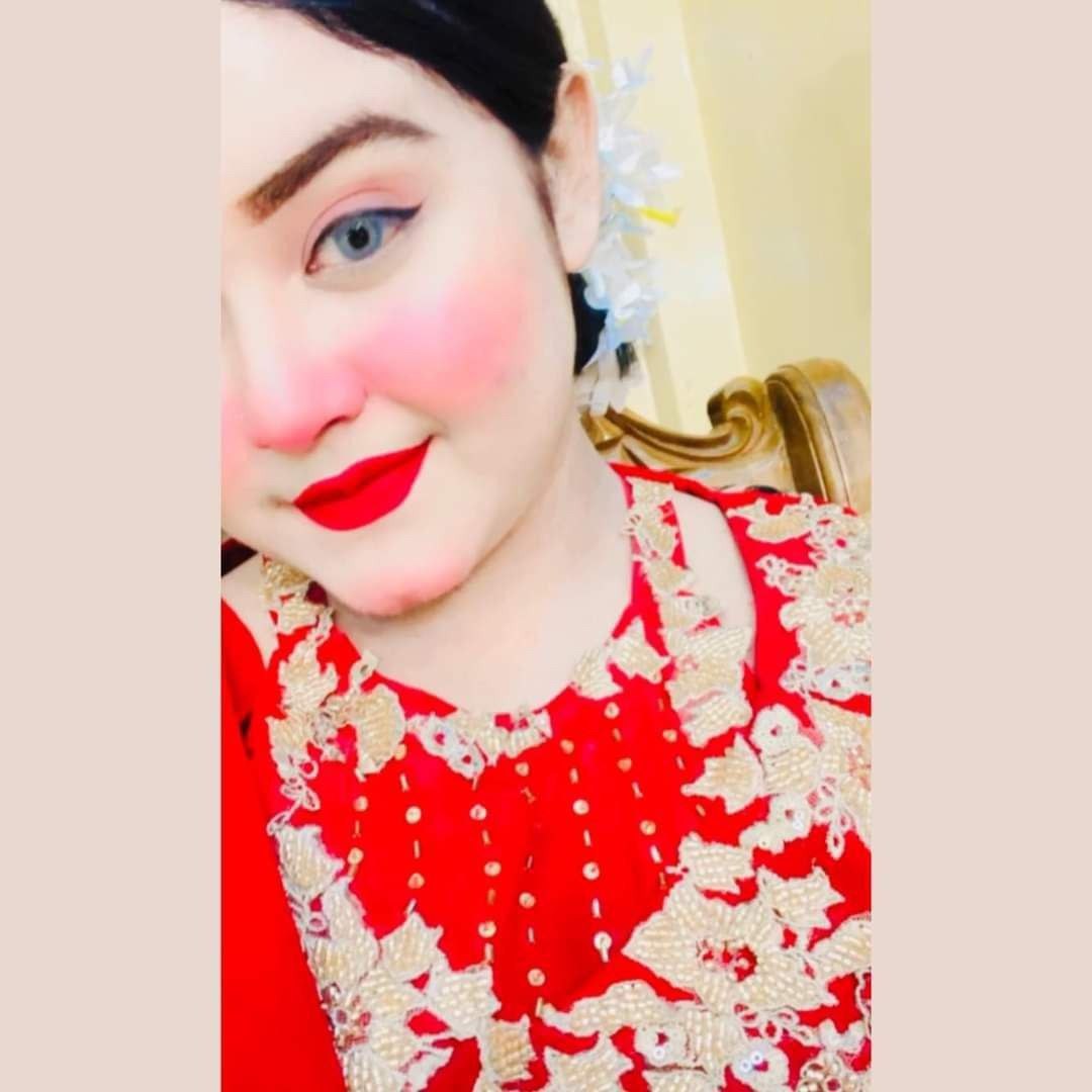 Beautiful Chubby TikToker Showing Boobs