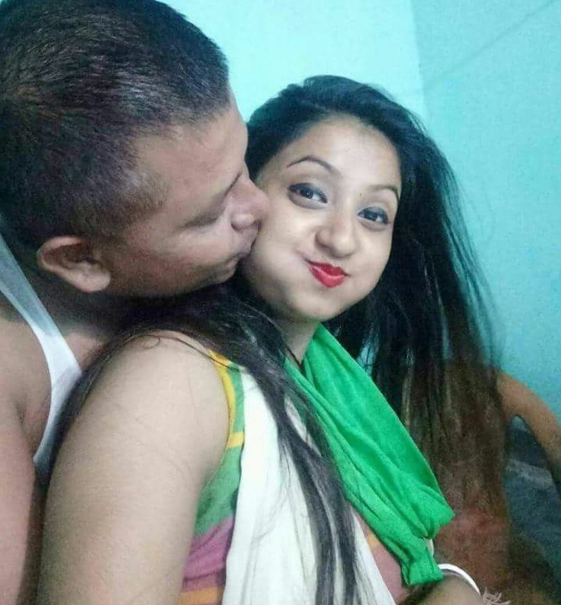 Horny Bengali Newly Married Wife Having Illegal Affair with Multiple Guys Ft. Showing her Boobs , Pussy , Giving Blowjob & Fucking Nude