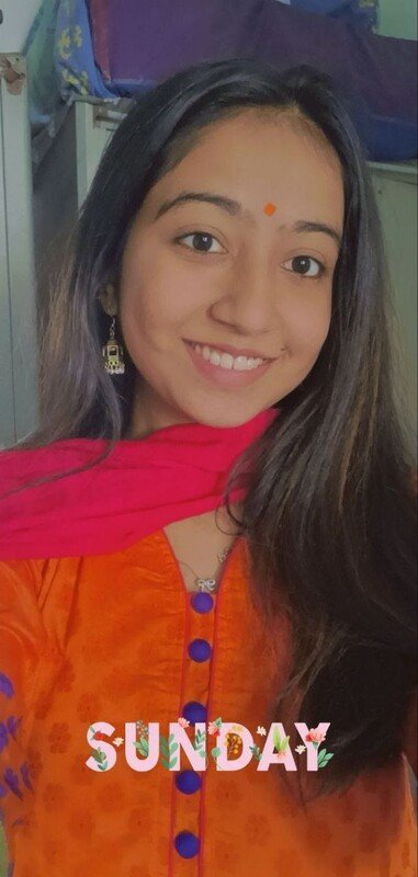 Beautiful Gf Showing Hairy Pussy