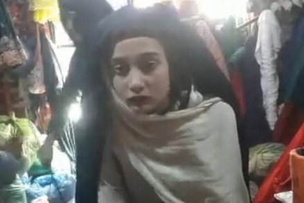 Cute Pakistani Girl Boobs Sucked and Pussy Fingered by Shopkeeper
