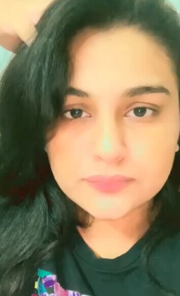 Extremely Beautiful Thik TikToker Showing her Boobs for Best Friend Many Clips