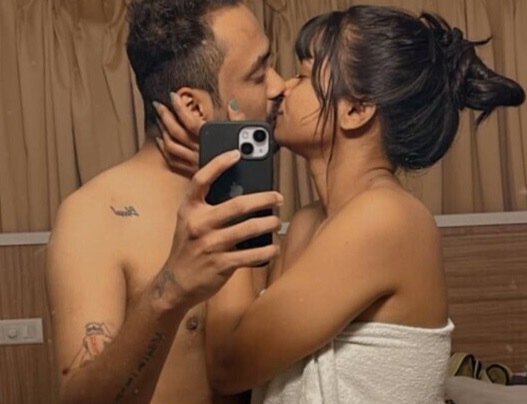 Extremely Sexy Newly Married Wife Enjoying Honeymoon Wearing Sexy Lingerie Giving Sloppy Blowjob Spank On Ass Asking