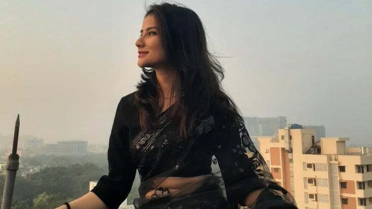 Sexy Newly Married Wife Spread her Ass for Hubby , Nude Captured in Bathroom When She Piss!ng, Giving Blowjob