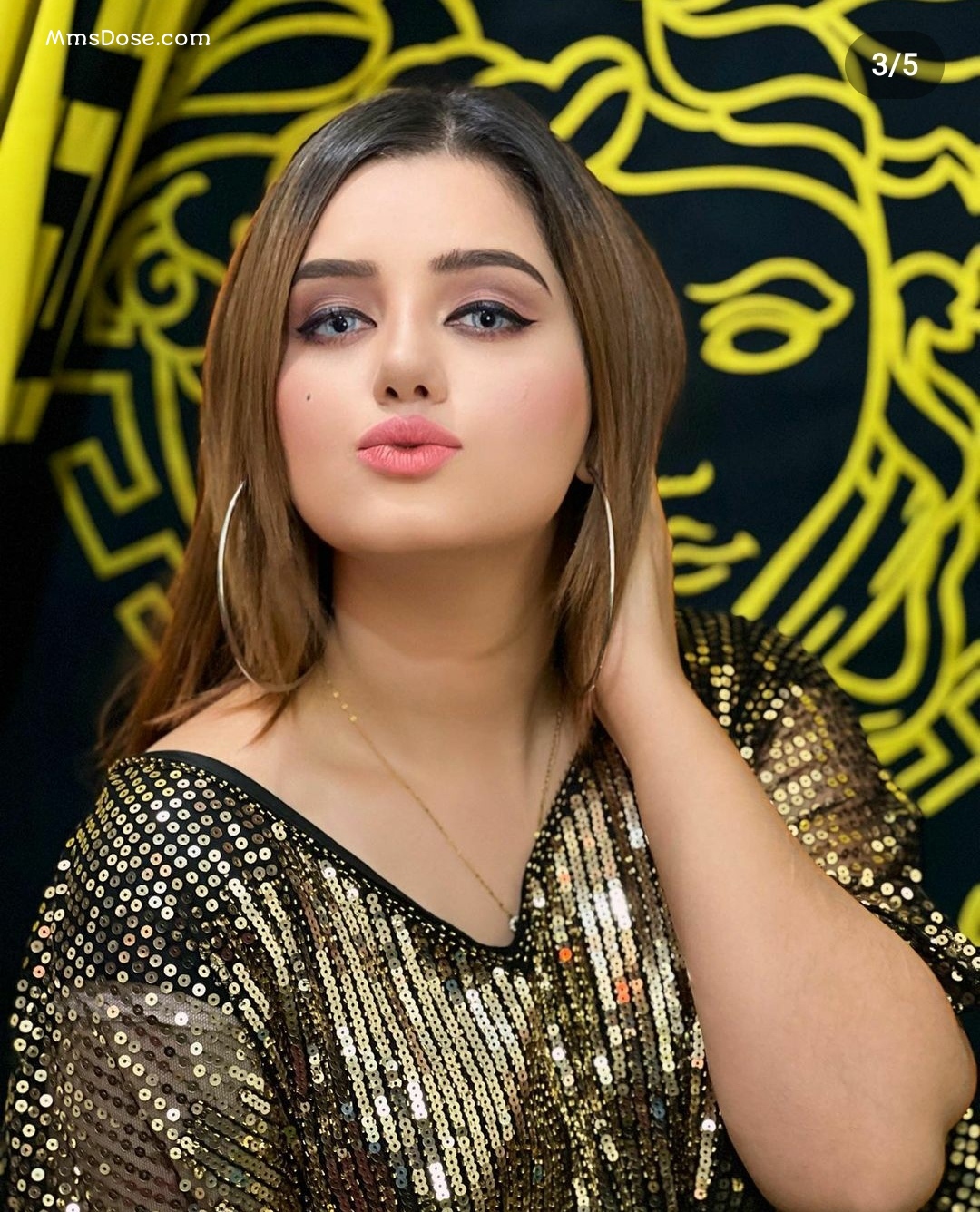 Extremely Beautiful Sexy Pakistani Actress Giving Blowjob Clean Shaved Pussy Fucking Moaning Hindi Talking