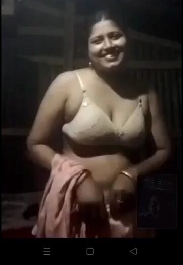 Beautiful Shy Village Bhabi Showing Lover