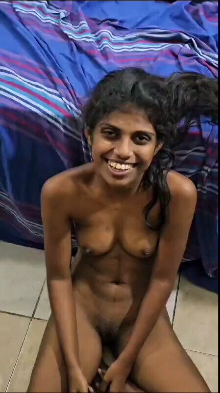 Tamil College Girl Fully Nude Fucking with Best Friends in Hostel After Getting High