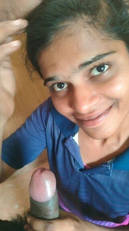 Beautiful Tamil Girl Giving Blowjob Nude Showing