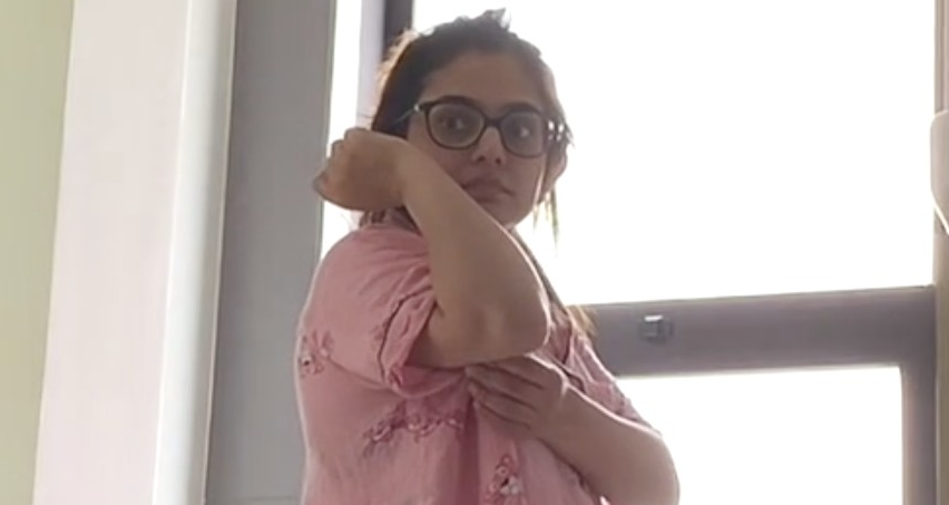 Newly Married Extremely Cute Desi Doctor👩‍⚕️🚑 gets Recorded Fully NUDE by her Husband FULL 10min Total 2 Video’s with Clear HINDI AUDIO