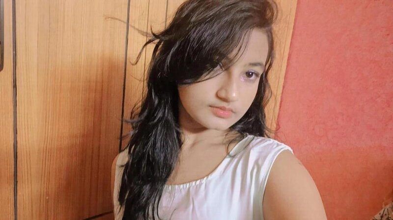 Bangladeshi Young Girl Showing Her Big Boobs And Juicy Pussy For Lover