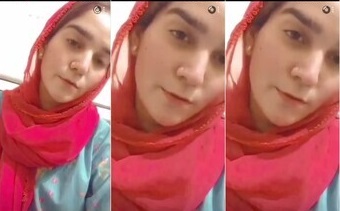 Beautiful Insta Girl Showing Playing With Big Boobies