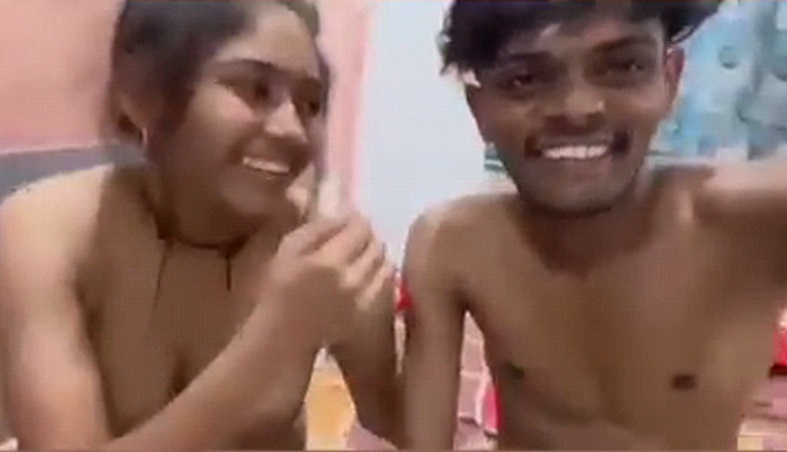 Cute Young Desi Girl Fully Nude Shaved Pussy Fucking with Boyfriend in Hotel Moaning Talking