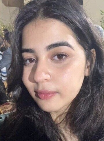 Desi Beautiful Gf Showing For Lover