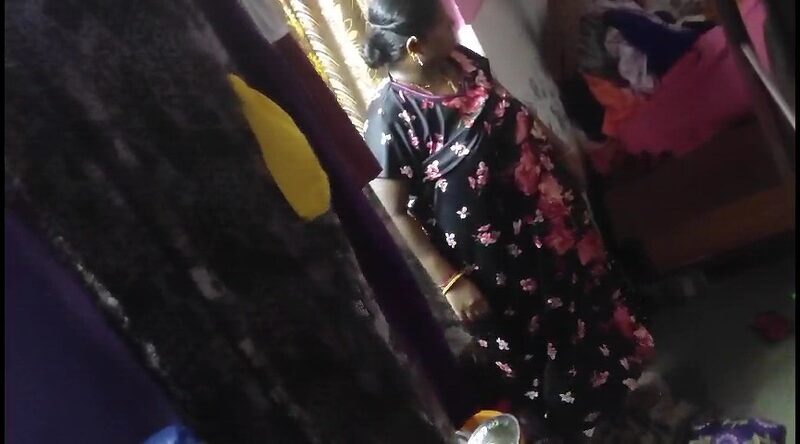 Desi Hot Milf Dress Changing After Bath Screctly Recorded By Neighbor