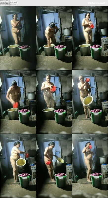 Desi Village Milf Full Nude Bathing Screctly Captured By Neighbor Boy