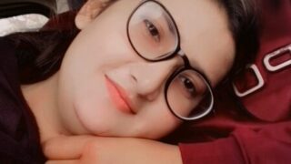 Extremely Beautiful Bubbly Pakistani Girl Showing Boobs , Boobs Sucked by Boyfriend in Car Giving Love Bite