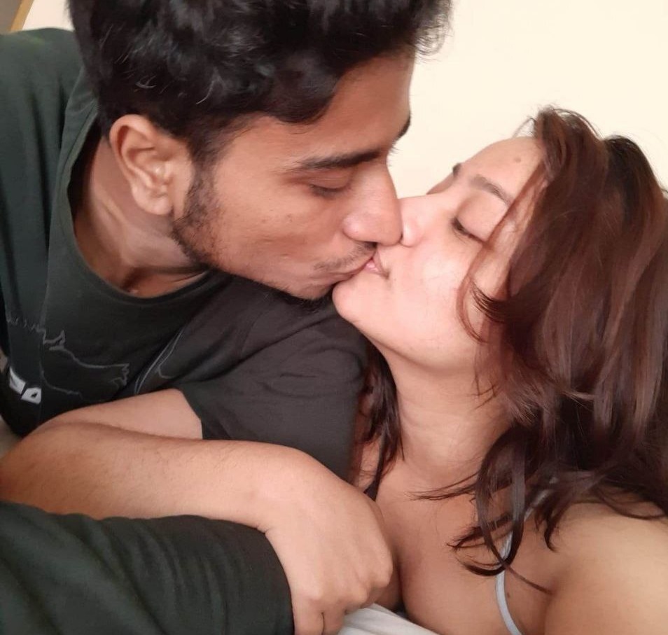 Very Beautiful Desi Bhabhi Hard Fucked by Devar When Nobody At Home