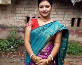 Shaved Meaty Pussy Beautiful Innocent Wife Fucked by Husband in Every Night When Everyone Sleeping