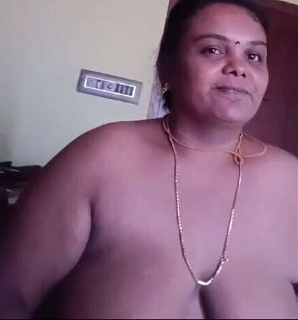 Tamil Chubby Aunty Full Nude Body Captured By Neighbor Lover