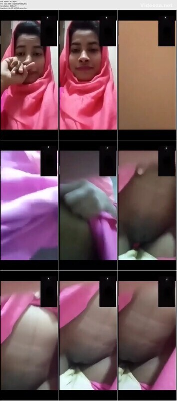 Village Cheater Bhabi Showing Pussy On VC