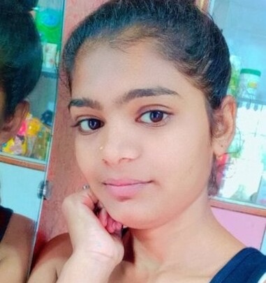 Extremely Cute Young Teen Mallu College Girl Bunk Class Enjoying with Boyfriend in OYO Nude