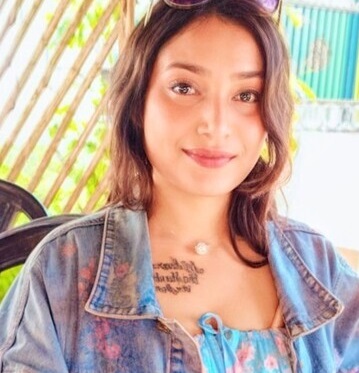 Extremely Sexy Tattoo Babe Full NUDE Giving Blowjob to Boyfriend Nude