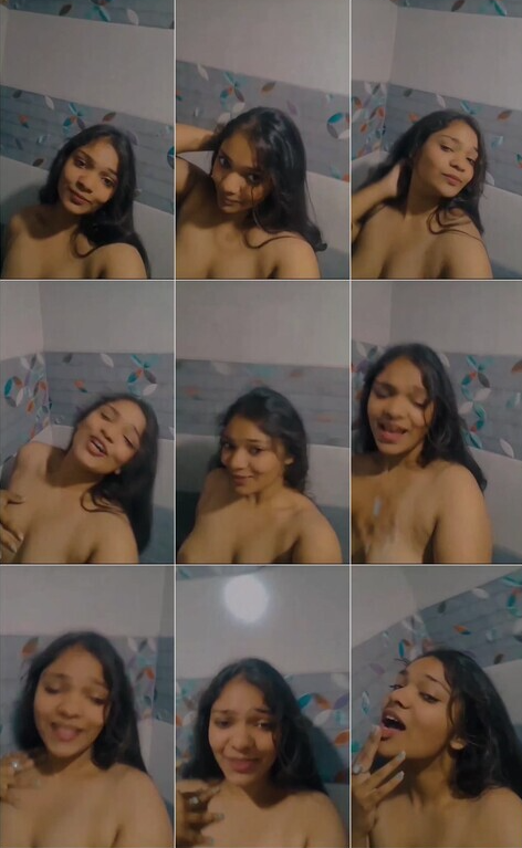 Sexy Snapchat Babe Showing