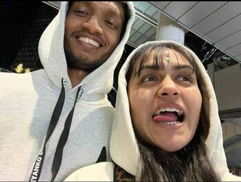 Sexy Desi Babe Showing On VC Sucking Boyfriend Dick Hard Fucking