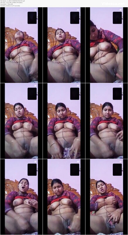 Village Chubby Bhabhi Masturbating On VC