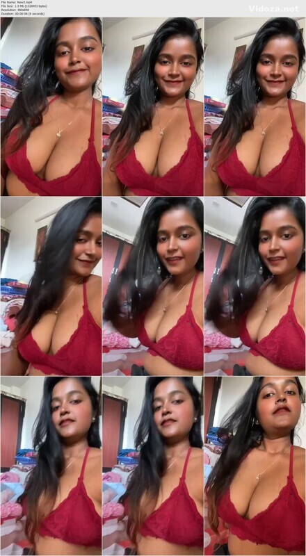 Beautiful Indian Glasses Babe Showing Pressing Her Big Boobs While Watching Porn Video Nude Pic’s & Video’s