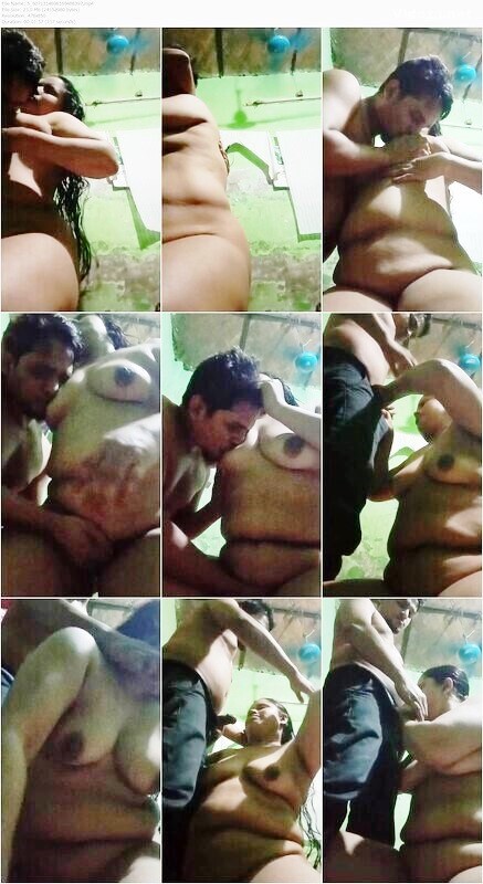 Horny Village Aunty Giving Blowjob Boobs Sucked By Lover