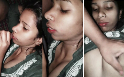 Village Bhabhi Giving Blowjob To Husband