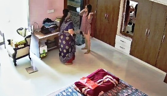 Sexy Daughter Big Ass Aunty Dress Changing Captured In Cctv Cam