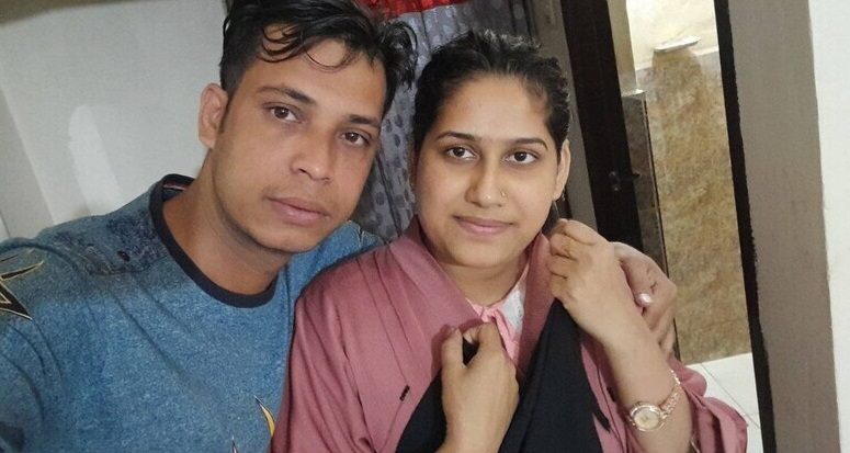 Cheater Bhabhi Fucking With Lover In Hotel Room