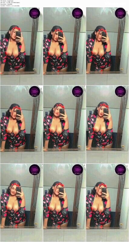 Sexy Figure Girl Showing Her Boobs