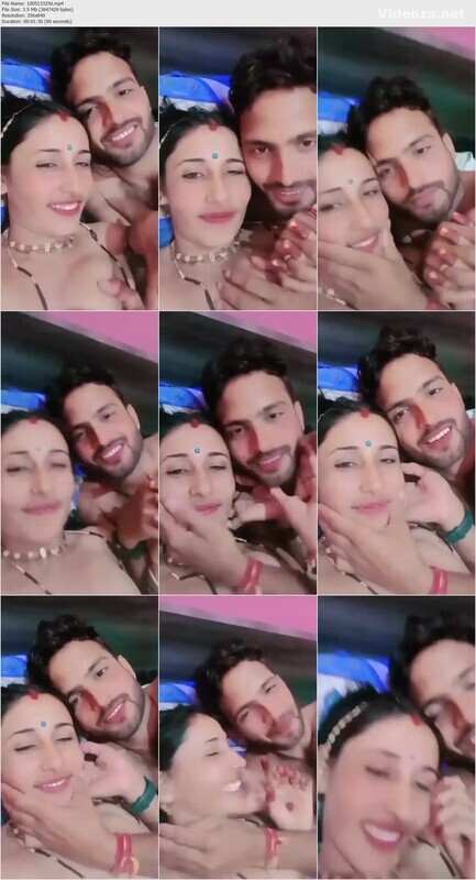 Small Boobs Married Bhabhi Having Fun With Lover