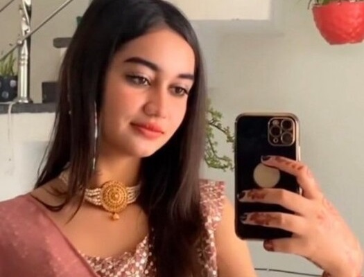 Extremely Beautiful Punjabi Girl Kissing & Giving Blowjob to her Boyfriend with Full Face Clear Audio💦!! Don’t Miss