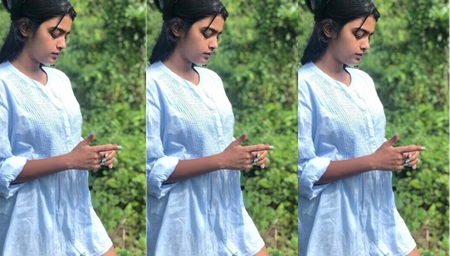 Beautiful Sexy Indian Babe Fully Nude Giving Sloppy Blowjob to Best Friend in Hotel During Vacation Trip Must Watch