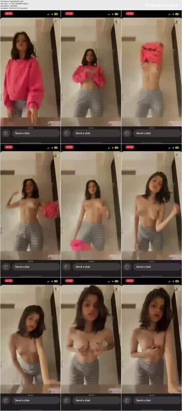 Beautiful Snapchat Girl Showing