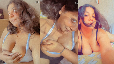 Sexy Horny Girl Showing Her Boobs Pussy Fingering Hard With Naughty Expressions