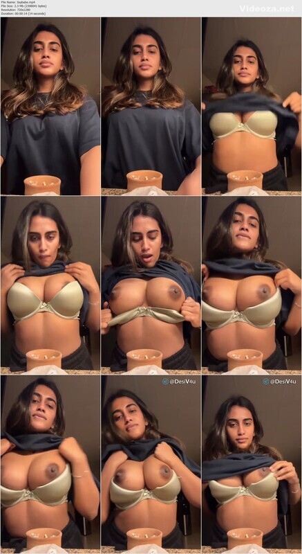 Sexy Indian Girl Showing Her Boobies