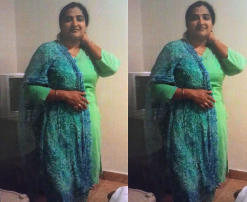 Desi Housewife Enjoying with Husband in Hotel Ft. Giving Blowjob , Riding on Dick , Doggy Fucking Pussy Rubbing & Saying “Chut Jal Rahi Chodo Na Please Fuck Me” Pic’s+Video’s Don’t Miss