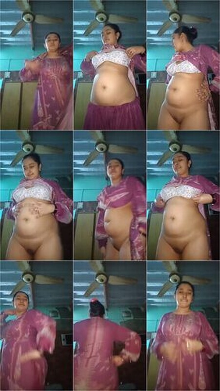 Village Wife Showing Nude Bathing Masturbating With Bottle