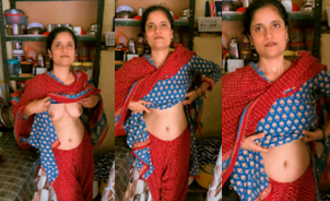 Beautiful Gujju Bhabhi Quick Sucking Devar Dick Showing her Boobs