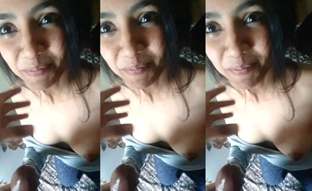 CUTE SLIM YOUNG GF SHOWING BROWN PUFFY NIPPLES & GIVING BEST BLOWJOB LUSTY EXPRESSIONS